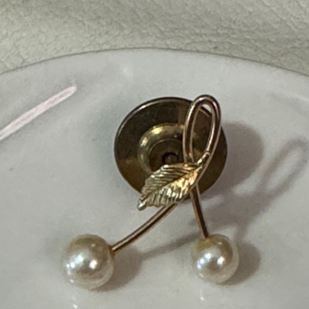 Vintage”Twin Cherry” Faux Pearl Pin-14 K Gold Toned-No Markings-EUC